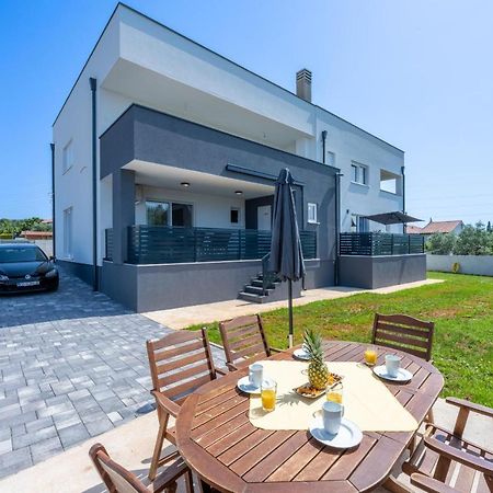 Domus Alba Apartments Pula Buitenkant foto