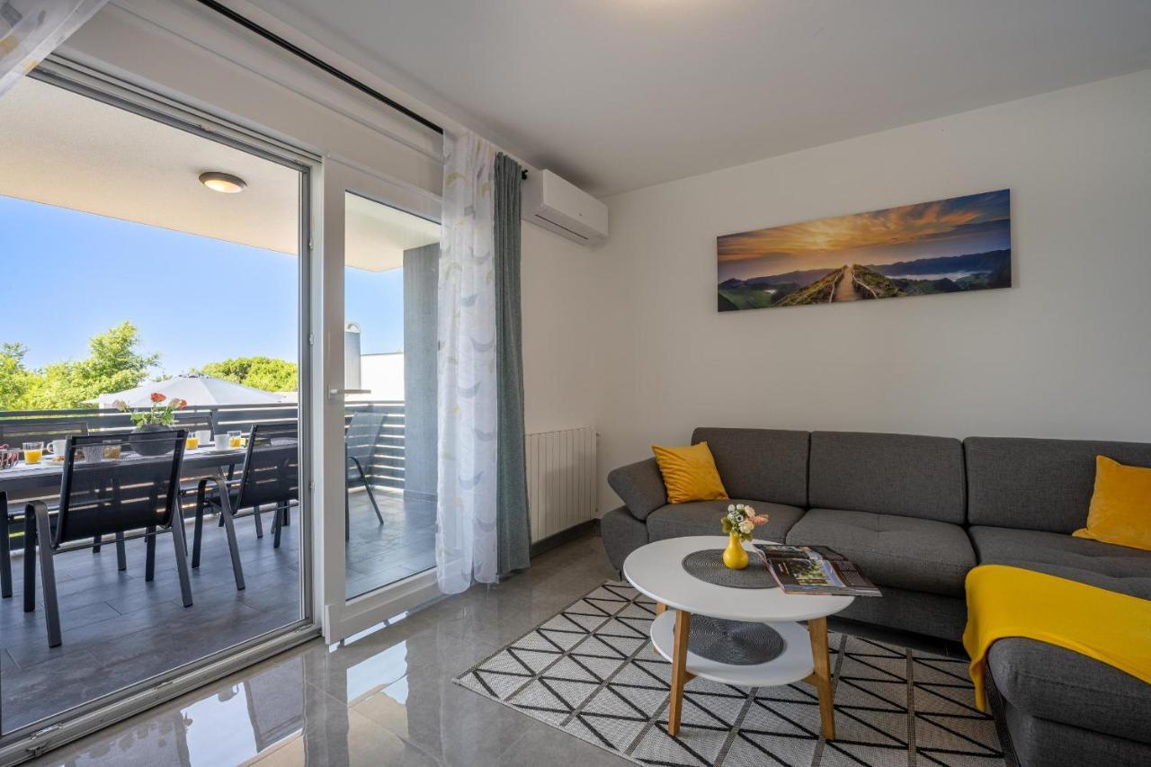 Domus Alba Apartments Pula Buitenkant foto
