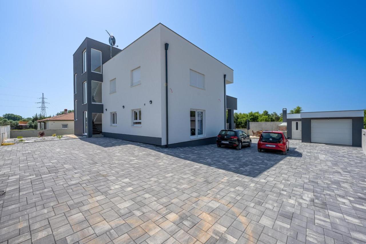 Domus Alba Apartments Pula Buitenkant foto