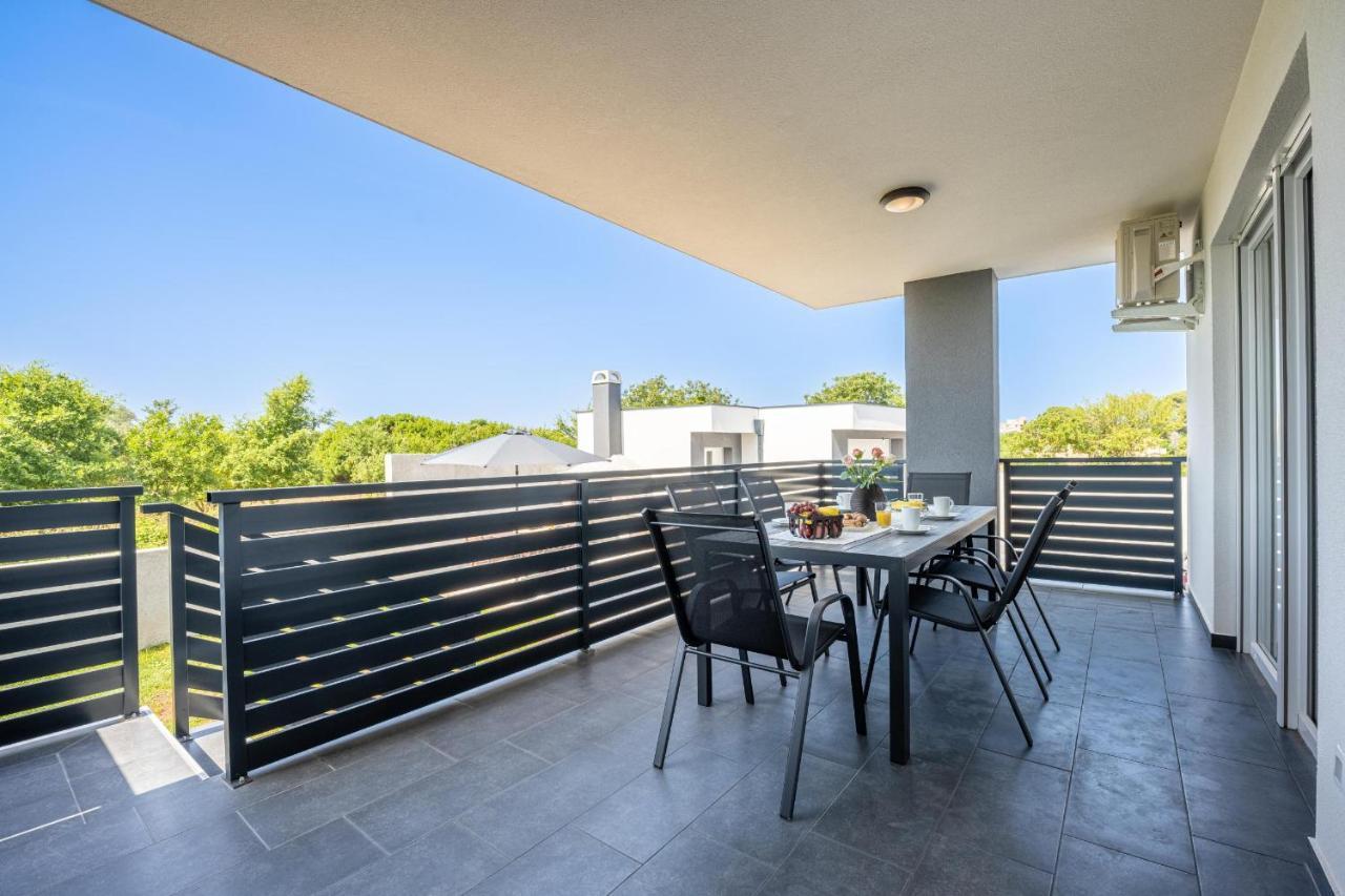 Domus Alba Apartments Pula Buitenkant foto