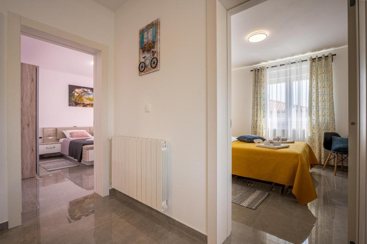 Domus Alba Apartments Pula Buitenkant foto