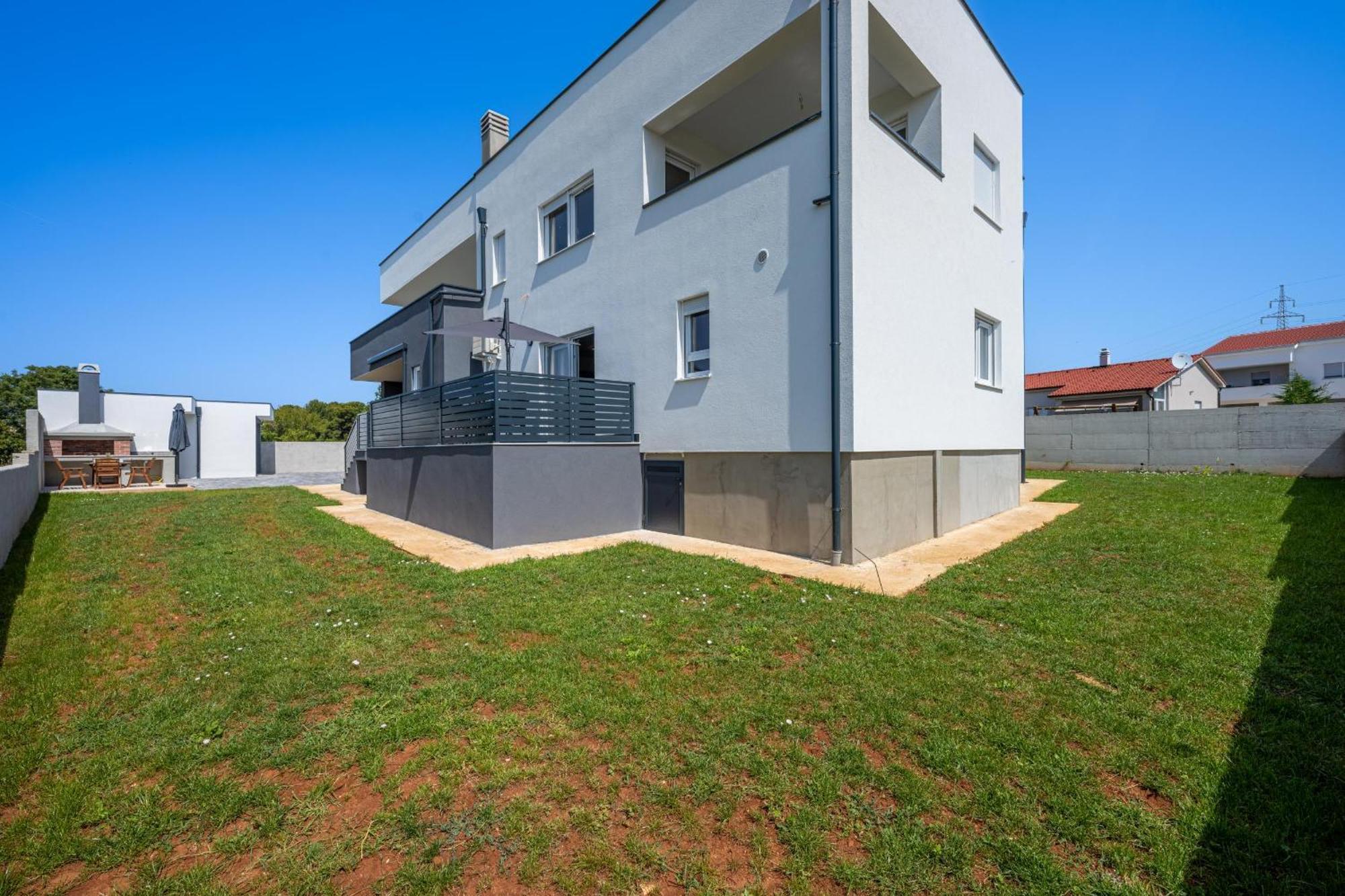 Domus Alba Apartments Pula Buitenkant foto